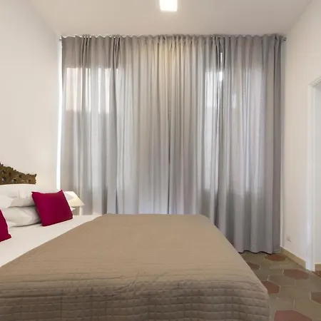 Apartman Downtown_blossom With Small Terrace Róma